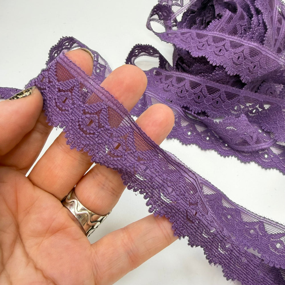 1" (25mm) Scalloped Lace Trim - Purple - 10M Bundle - True Deadstock supplies Fabric by private - Sustainable Textile | FABCYCLE
