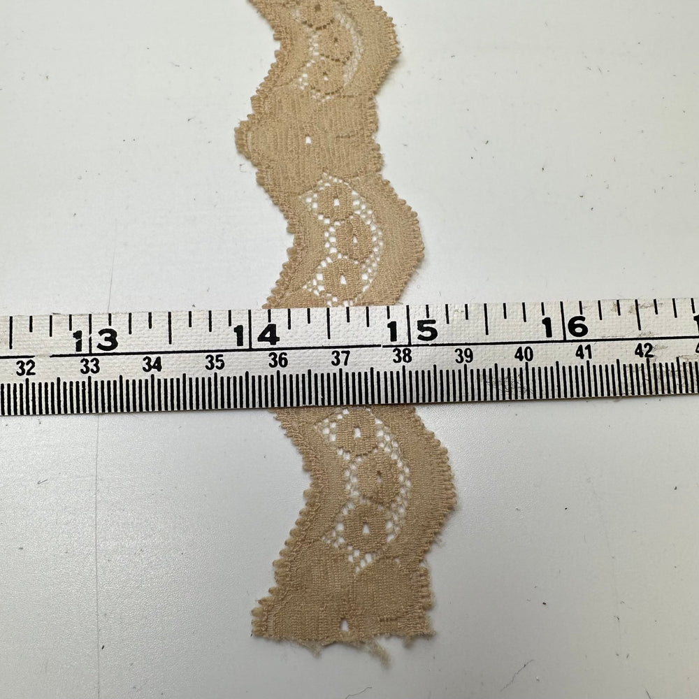1" (25mm) Scalloped Mesh Lace Trim - Light Beige - 6.3M Bundle - True Deadstock supplies Fabric by private - Sustainable Textile | FABCYCLE