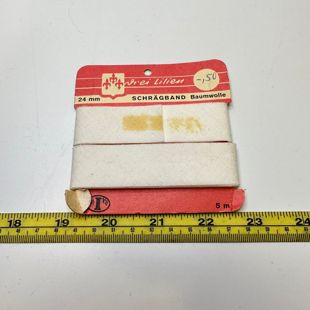 1" (25mm) Tape Trim - White - Roll - True Deadstock supplies Fabric by private - Sustainable Textile | FABCYCLE