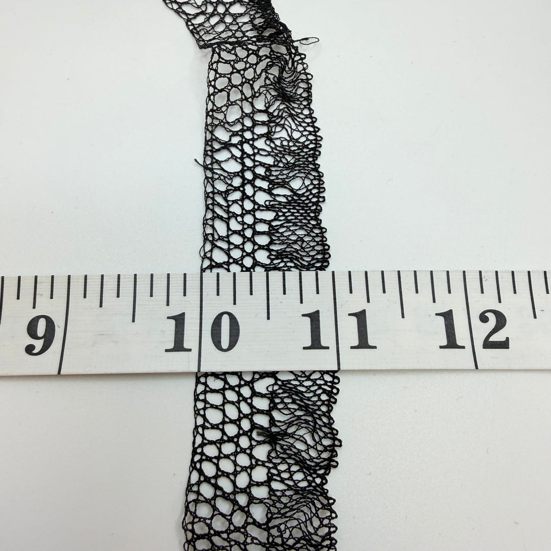 1" (25mm) Vintage Scalloped Bobbin Lace Trim - Black - 0.8M Bundle - True Deadstock supplies Fabric by private - Sustainable Textile | FABCYCLE