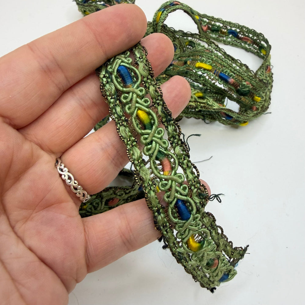 1" (25mm) Vintage Scalloped Braided Tape Trim - Green Multi - 1.9M Bundle - True Deadstock supplies Fabric by private - Sustainable Textile | FABCYCLE