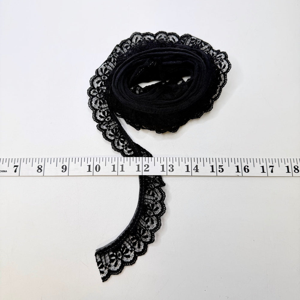 1 ⅐" (29mm) Ruffled Lace Trim - Black - 2.85M Bundle - True Deadstock supplies Fabric by private - Sustainable Textile | FABCYCLE