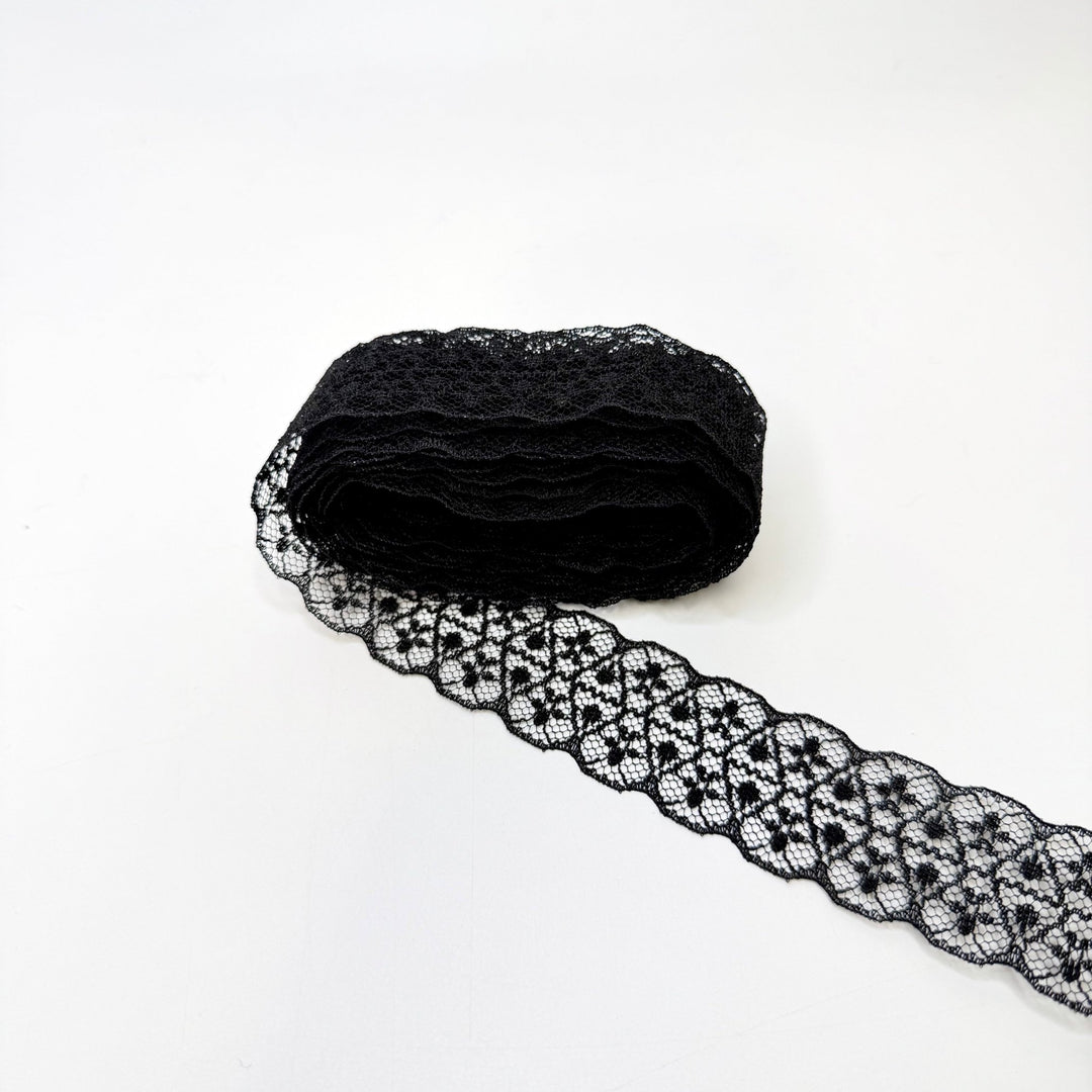 1 ¼" (32mm) Scalloped Lace Trim - Black - 3.85M Bundle - True Deadstock supplies Fabric by private - Sustainable Textile | FABCYCLE