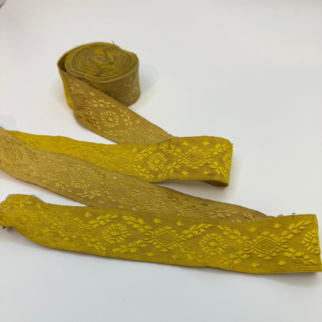 1 ¼" (32mm) Vintage Tape Trim - Gold/Yellow - 2.35M Bundle - True Deadstock supplies Fabric by private - Sustainable Textile | FABCYCLE