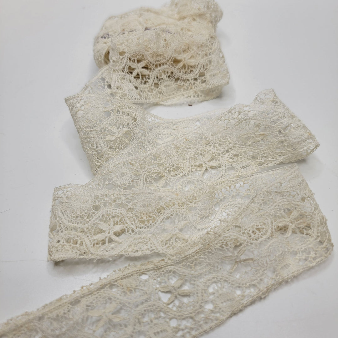 1 ⅜" (35mm) Hand Made/Antique Bobbin Lace Trim - Cream - 2.65M Bundle - True Deadstock supplies Fabric by private - Sustainable Textile | FABCYCLE