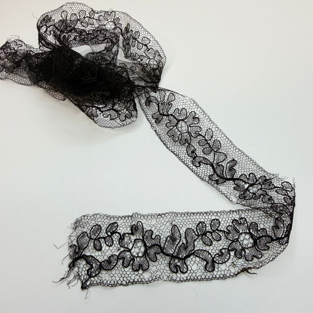 1 ⅜" (35mm) Vintage Lace Trim - Black - 1.2M Bundle - True Deadstock supplies Fabric by private - Sustainable Textile | FABCYCLE