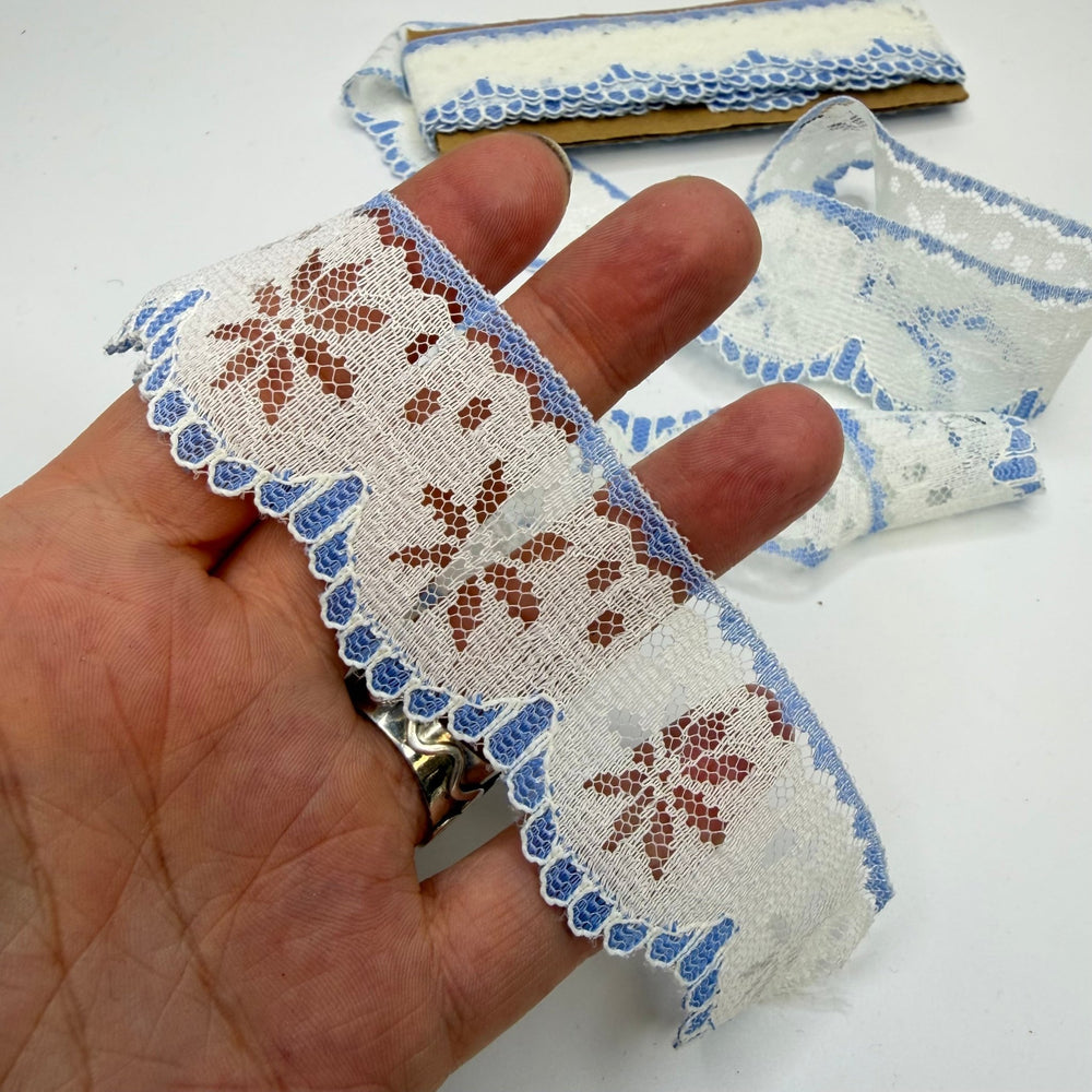 1 ⅜" (35mm) Vintage Scalloped Mesh Lace Trim - White/Blue - 4M Bundle - True Deadstock supplies Fabric by private - Sustainable Textile | FABCYCLE