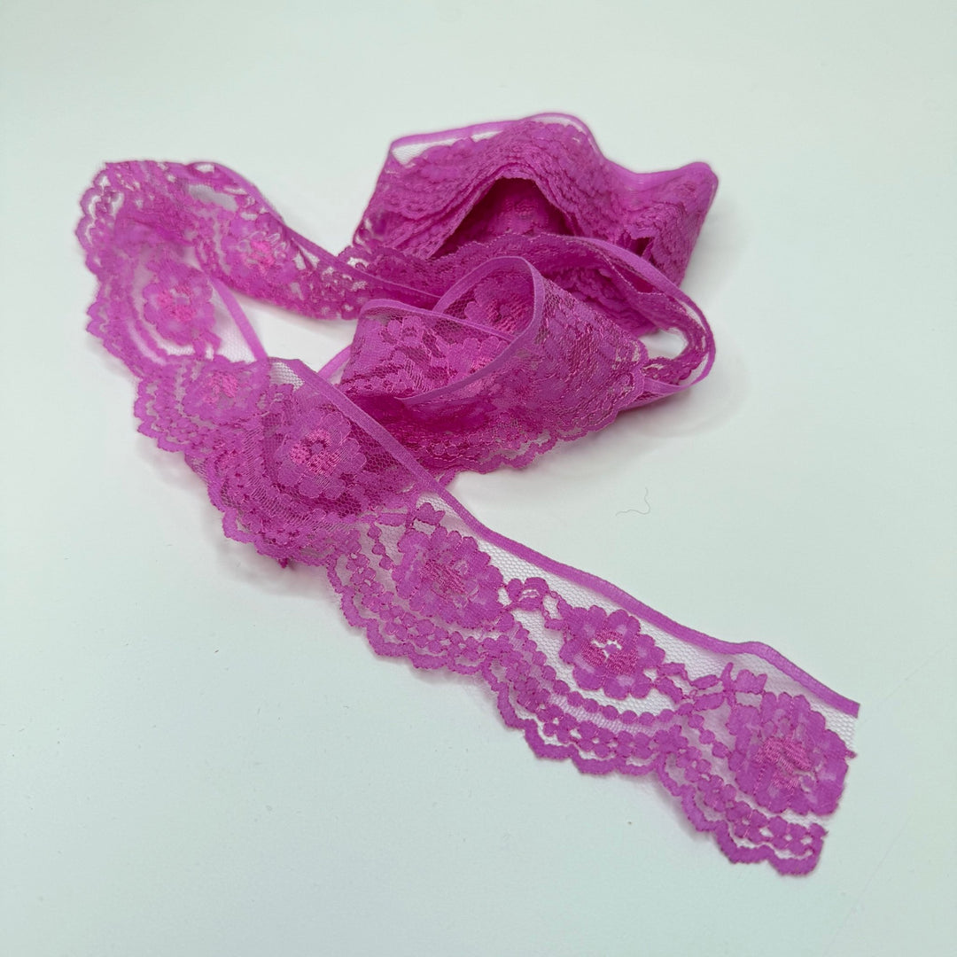 1 ½" (38mm) Scalloped Lace Trim - Pink - 2.3M Bundle - True Deadstock supplies Fabric by private - Sustainable Textile | FABCYCLE