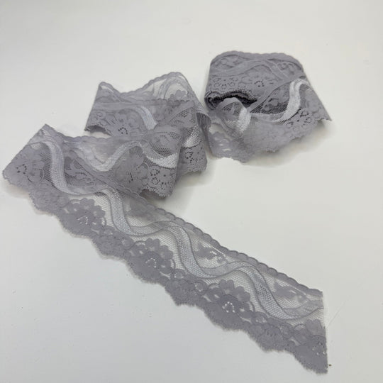 1 ¾" (44mm) Scalloped Lace Trim - Light Lilac - 3.4M Bundle - True Deadstock supplies Fabric by private - Sustainable Textile | FABCYCLE