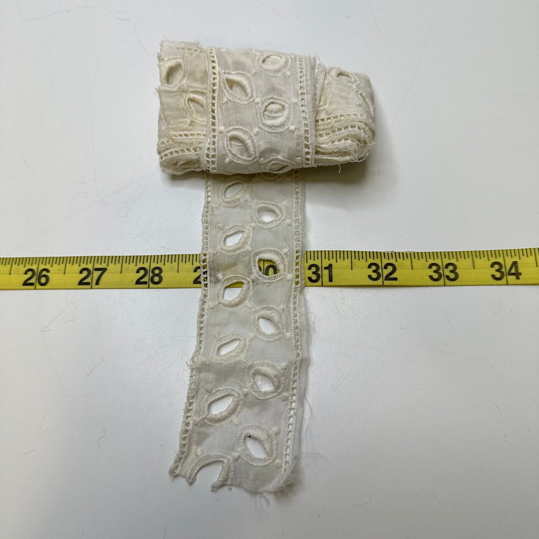 1 ⅘" (46mm) Vintage Lace Trim - White - 2.35M Bundle - True Deadstock supplies Fabric by private - Sustainable Textile | FABCYCLE