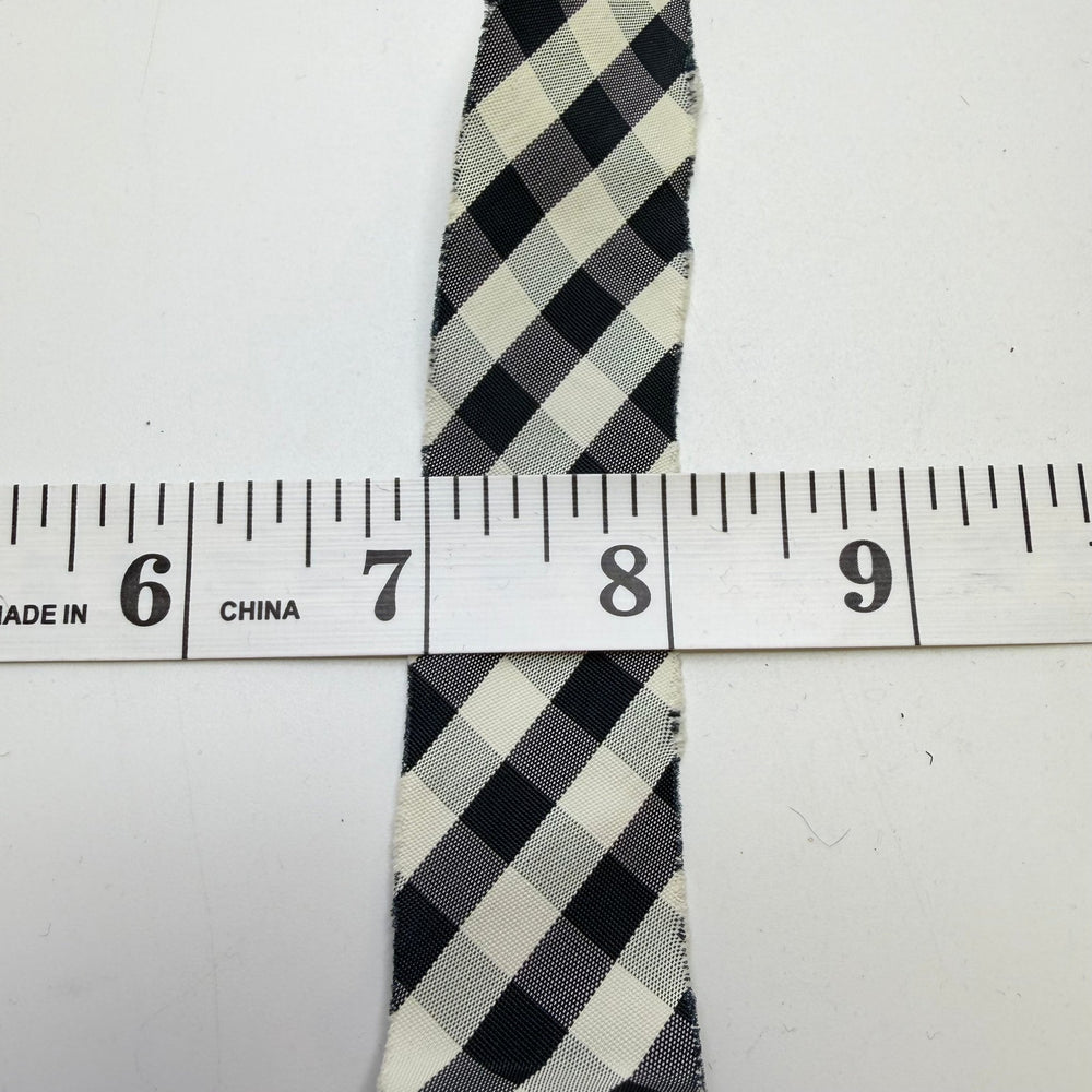 1 ¼" Continuous Woven Bias Tape - White/Black - 4.5M Bundle - True Deadstock supplies Fabric by private - Sustainable Textile | FABCYCLE