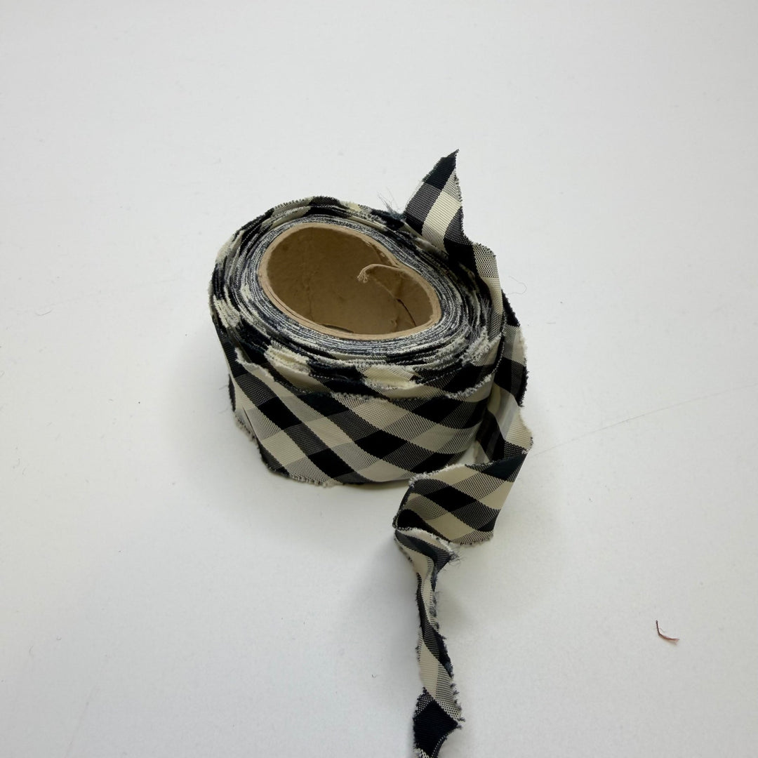 1 ¼" Continuous Woven Bias Tape - White/Black - 4.5M Bundle - True Deadstock supplies Fabric by private - Sustainable Textile | FABCYCLE