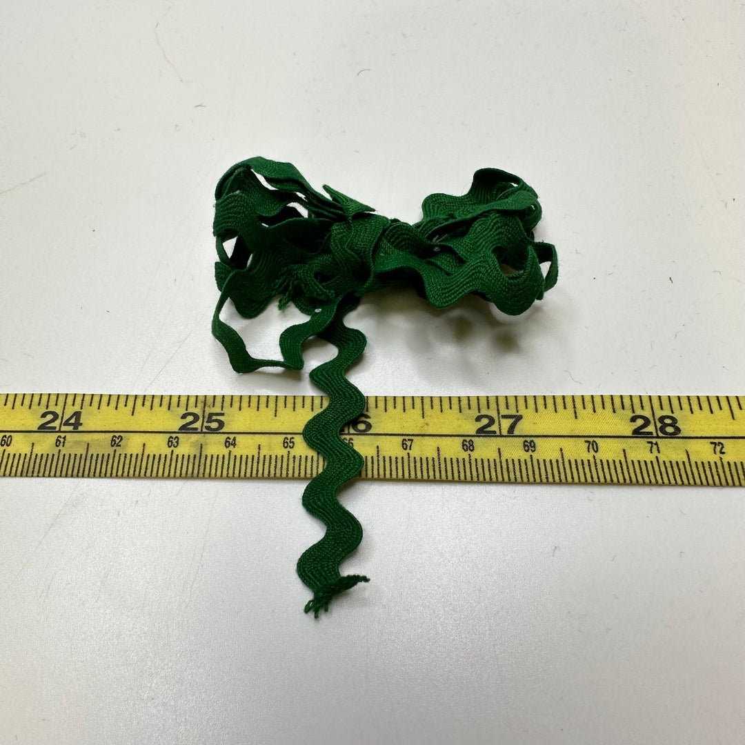 ⅜" (10mm) Ricrac Trim - Green - 0.9M Bundle - True Deadstock supplies Fabric by private - Sustainable Textile | FABCYCLE