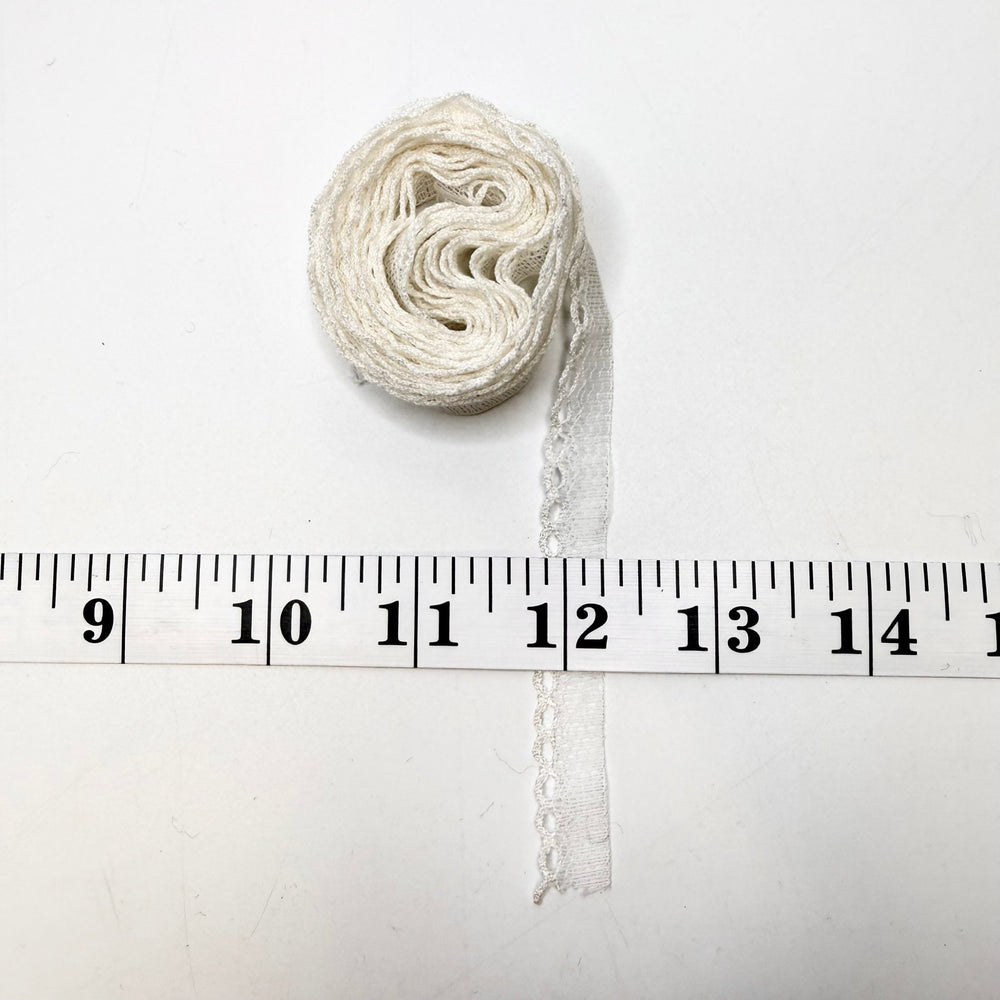 ⅜" (10mm) Scalloped Lace Trim - White - 2.4M Bundle - True Deadstock supplies Fabric by private - Sustainable Textile | FABCYCLE