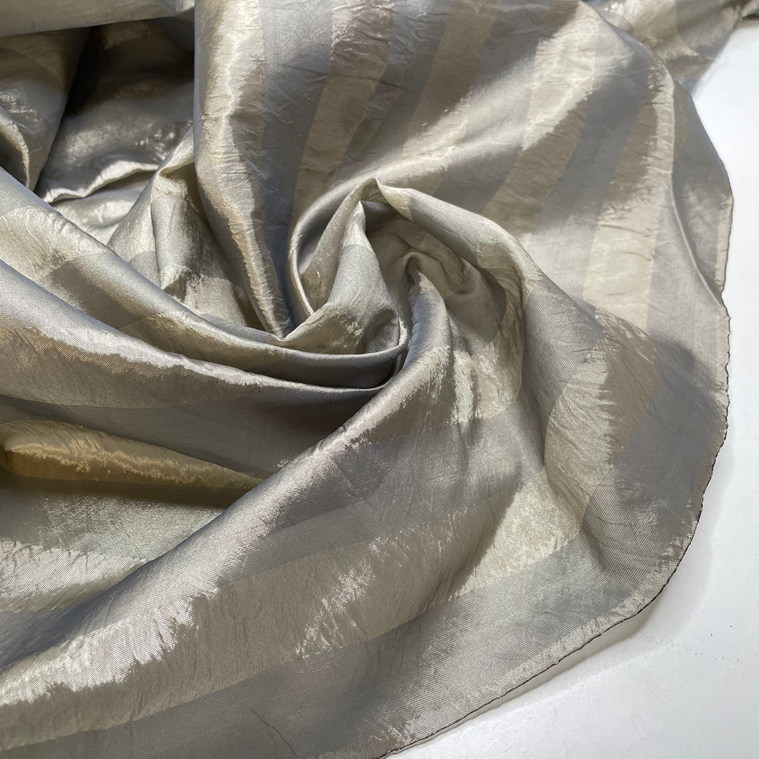 R2D2 - Poly Woven - Silver Stripes - 4M Bundle