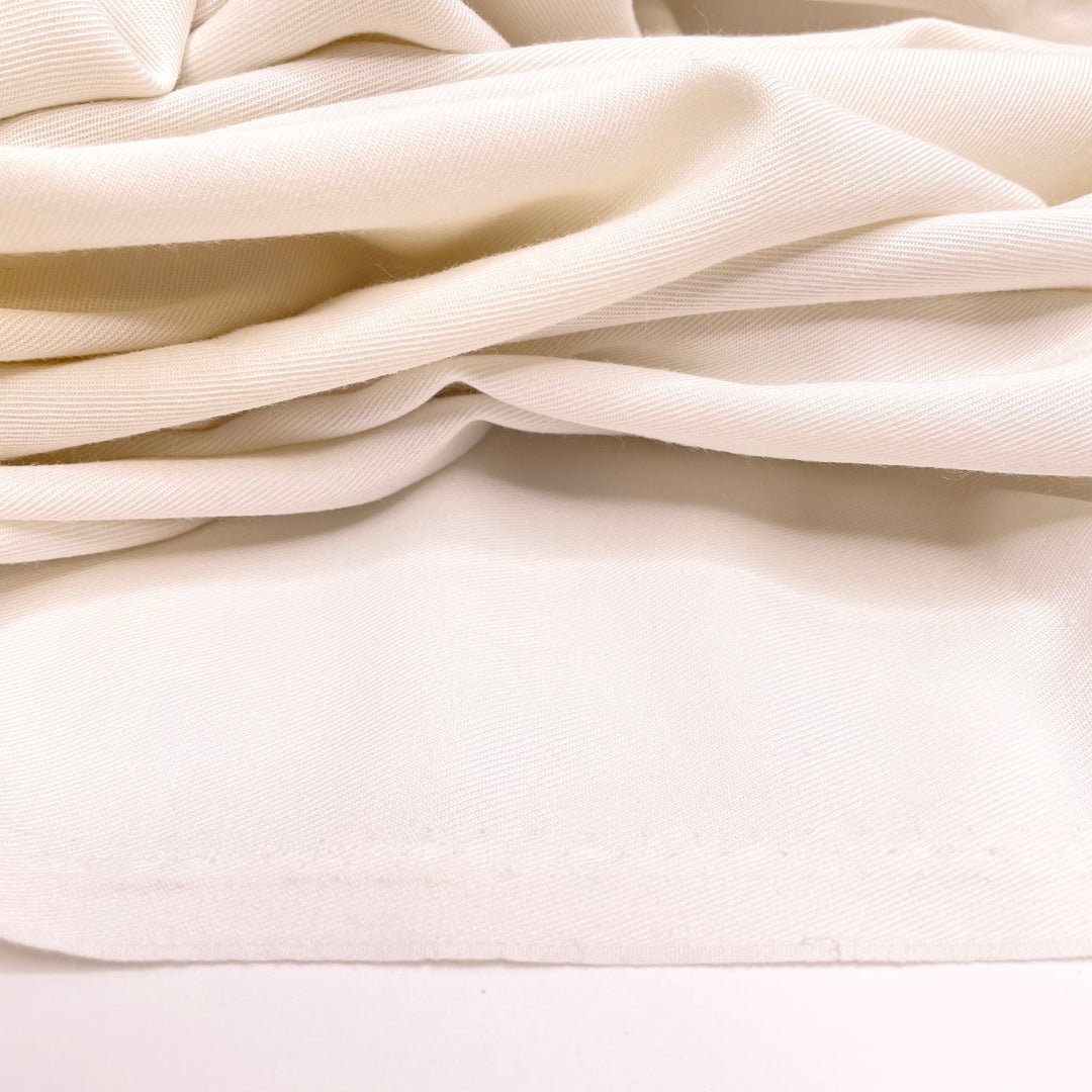 Wimbledon White - Twill Weave Polyester Blend Woven - White - 1.9M Bundle
