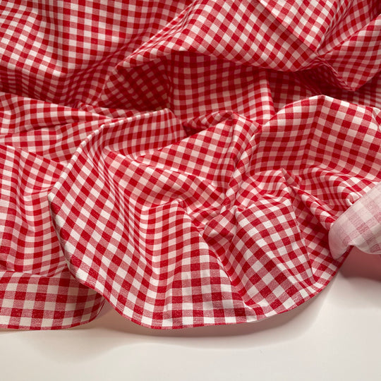 Picnic Table Chic - Poly Woven - Red/White Plaid - 1.35M Bundle