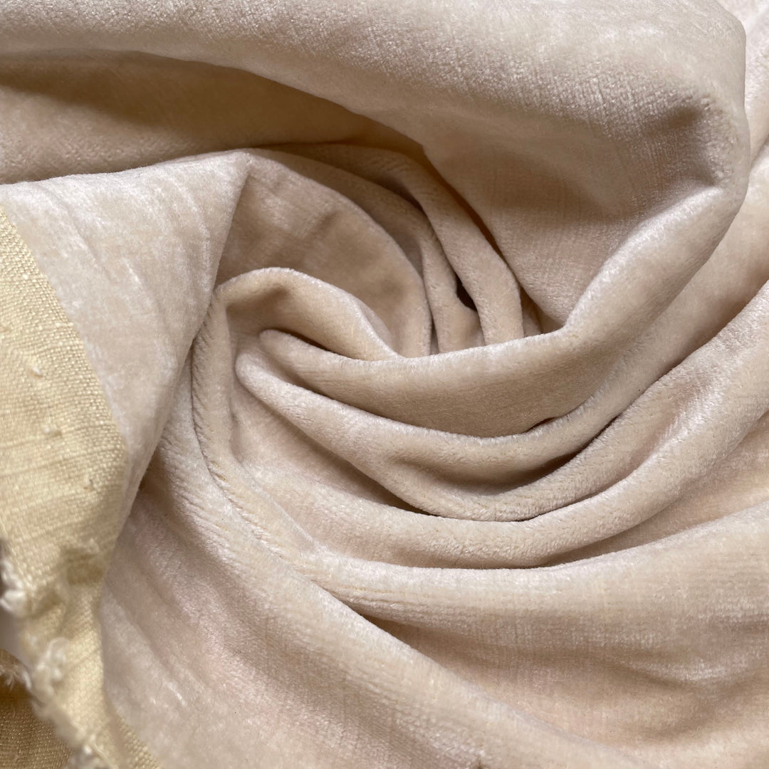 Sun Glare - Velvet Polyester Blend Woven - Cream - 1.15M Bundle