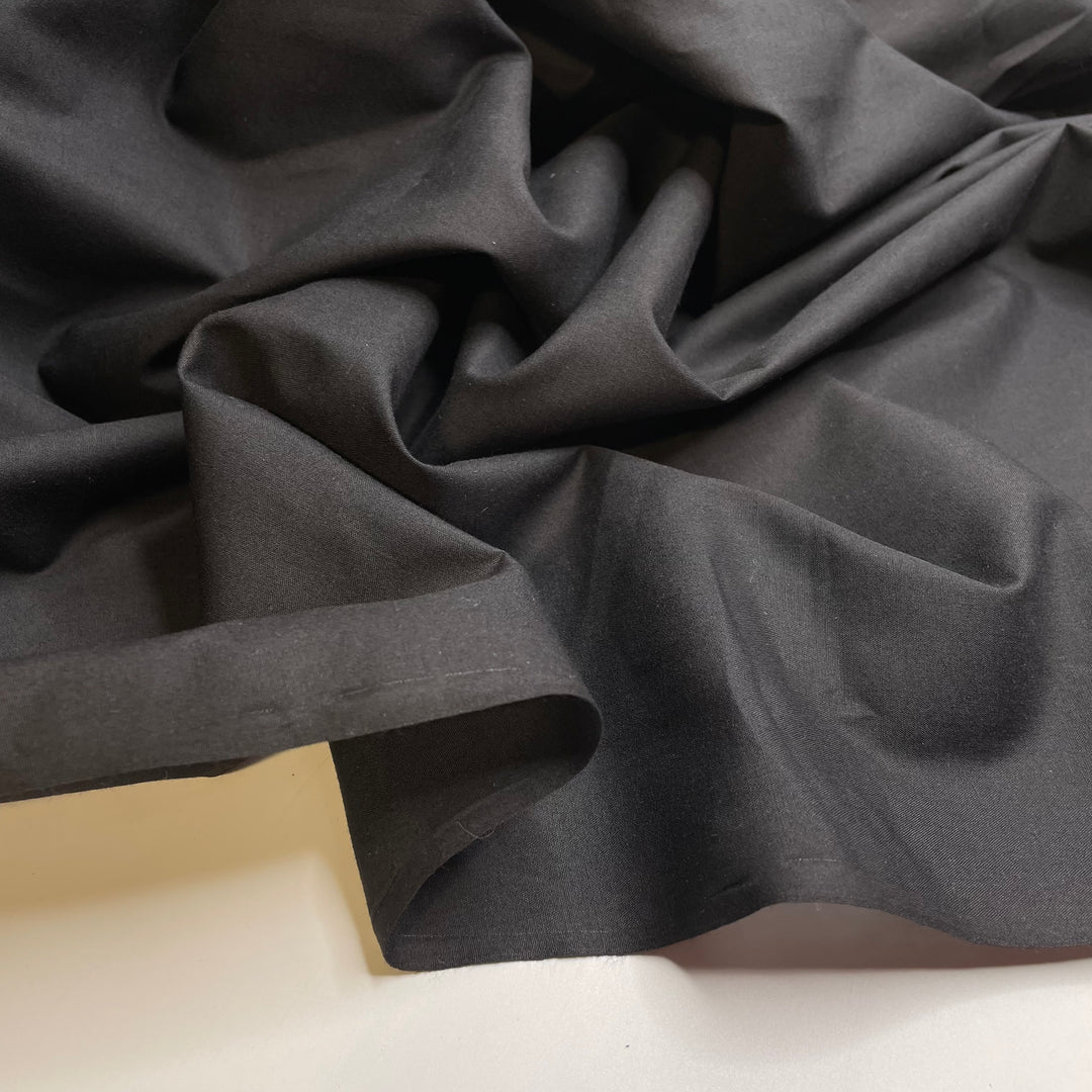 Daintiness - Poly/Cotton Woven - Black - 1.6M Bundle