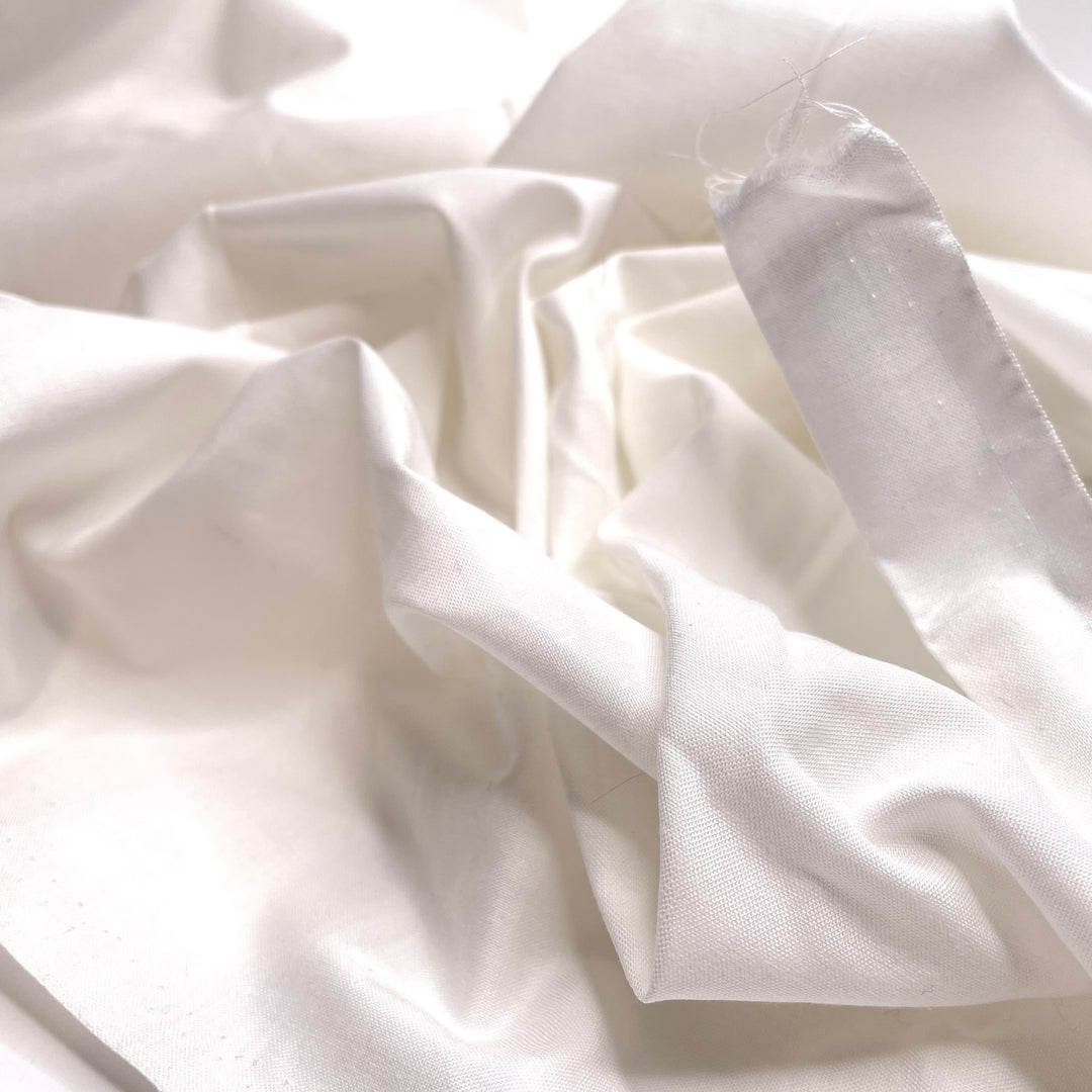 Stopping For Refreshments - Cotton Woven - White - Bundles