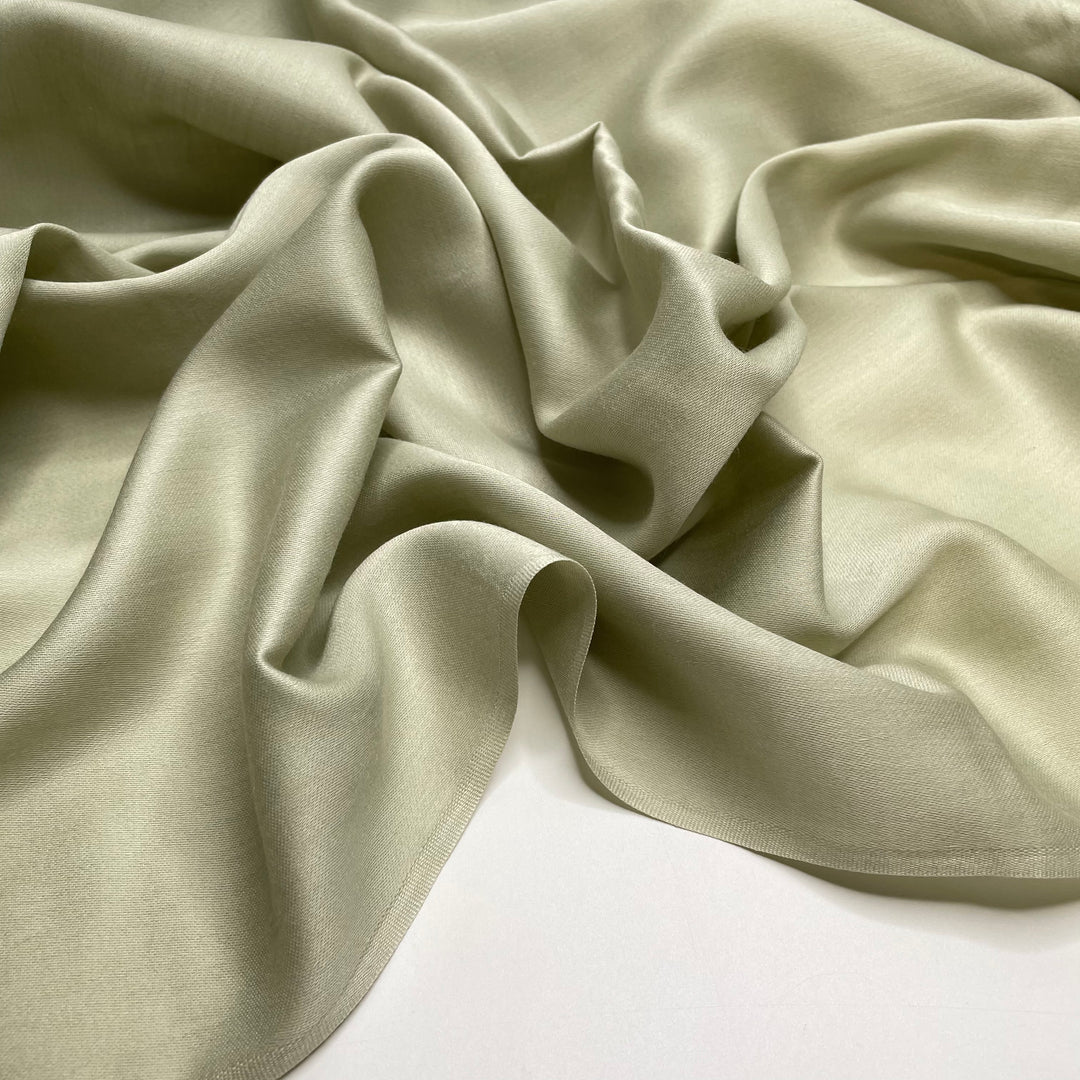 Pressing Leaves - Poly/Cotton Woven - Light Sage - 3M Bundle
