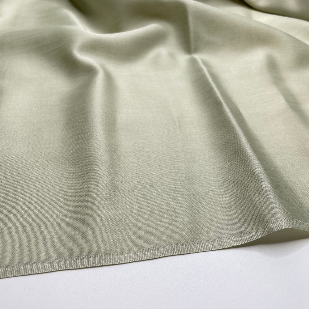 Pressing Leaves - Poly/Cotton Woven - Light Sage - 3M Bundle