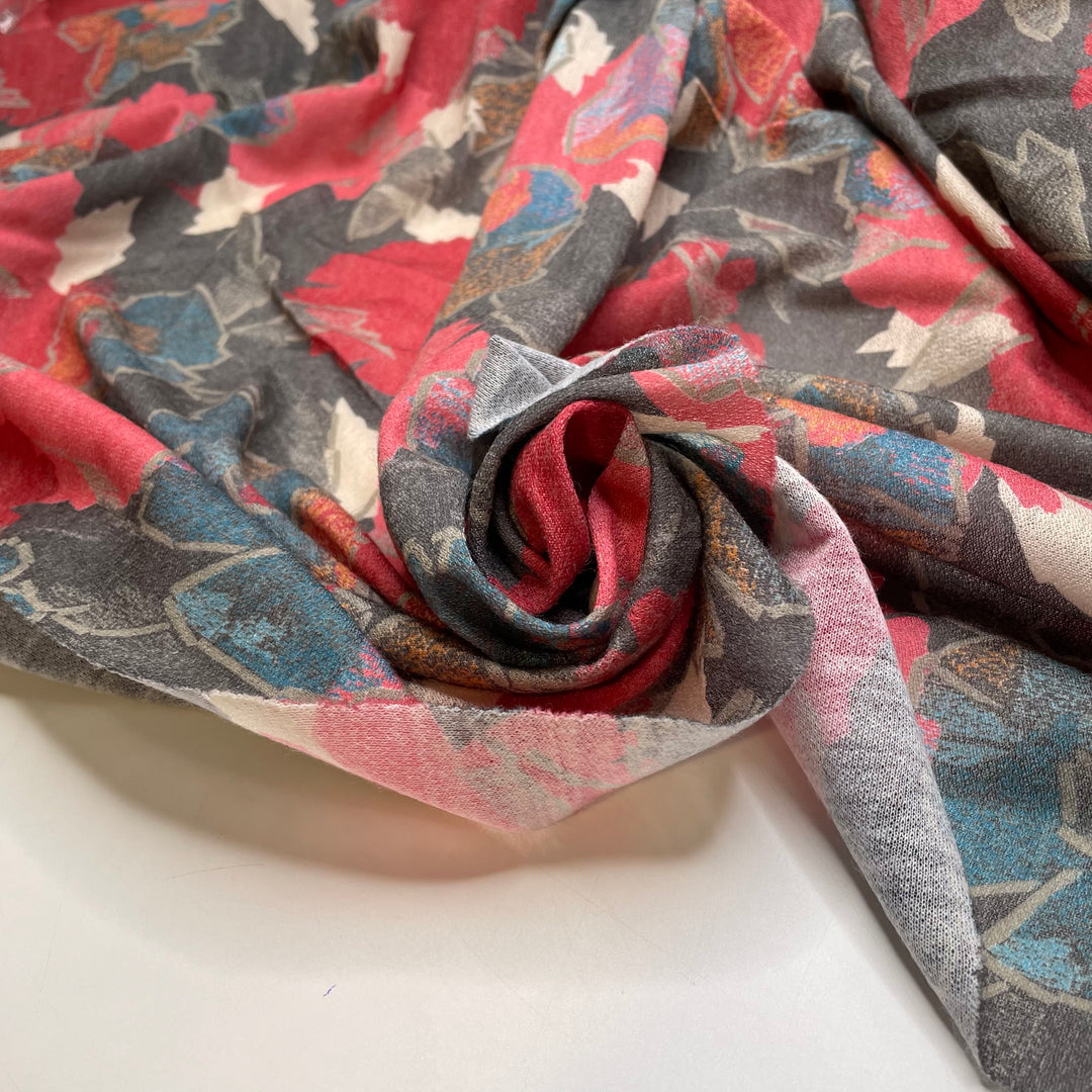 UB - Huckleberry Tea - Wool Blend Knit - Grey/Red Abstract - 2M Bundle