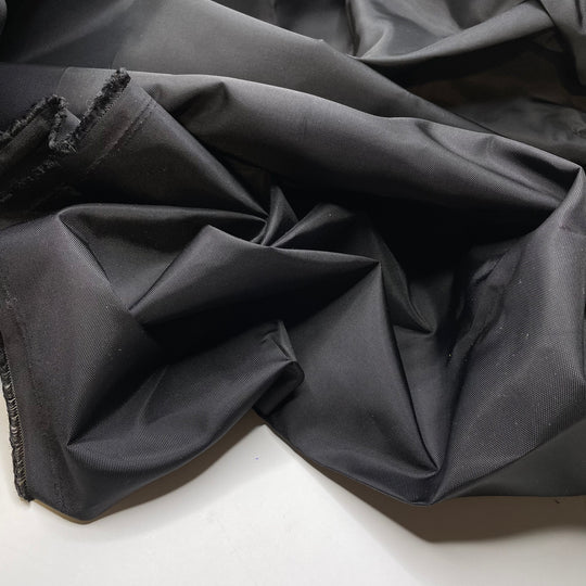 Spirit Unshakeable - Poly Woven - Black - 3M Bundle