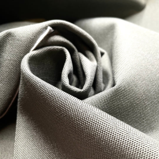 Outside With A Stiff Breeze - Water Resistant Nylon/Interfacing Woven - Green/White - 2.7M Bundle
