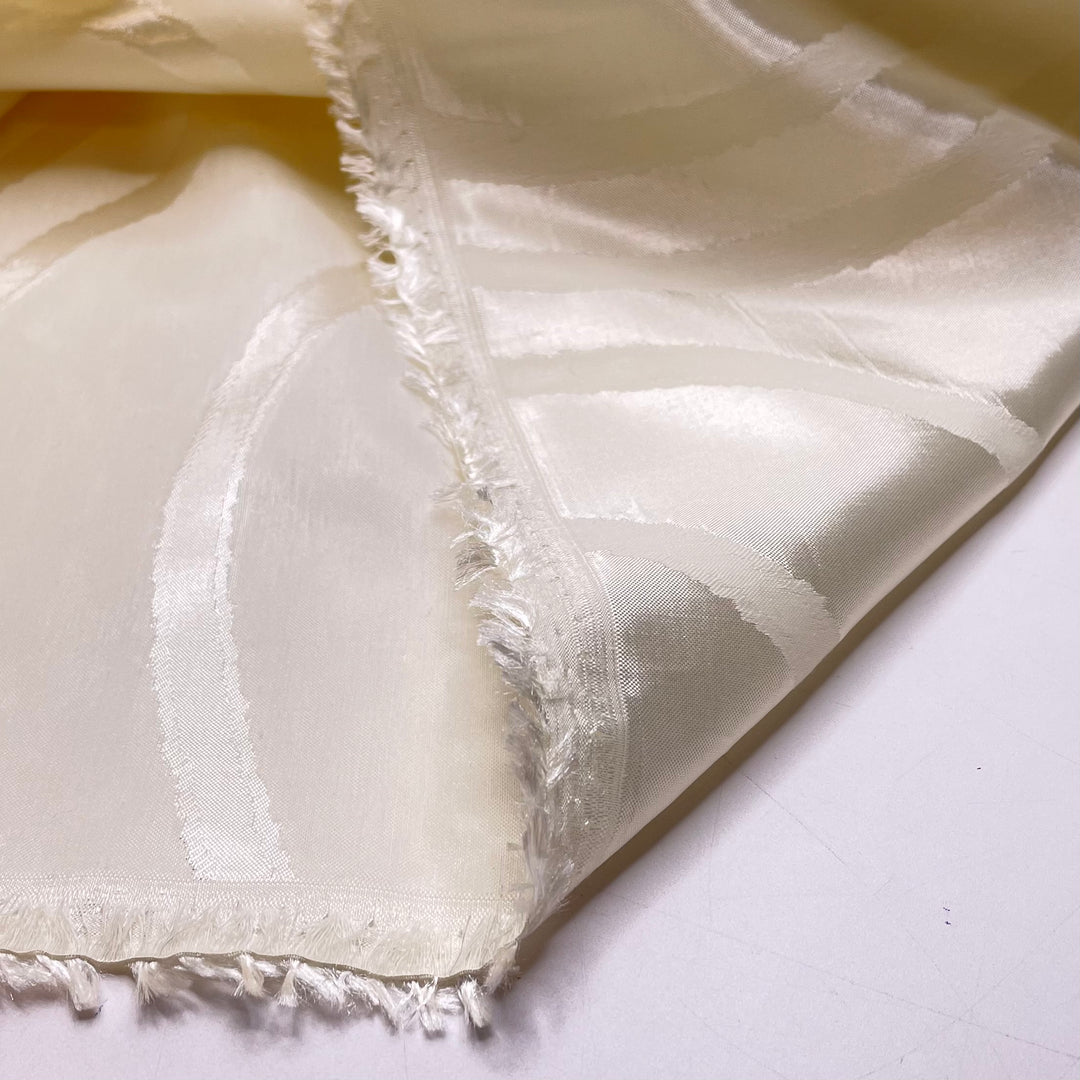 Swirling Desires - Poly Woven - Cream - 1.2M Bundle
