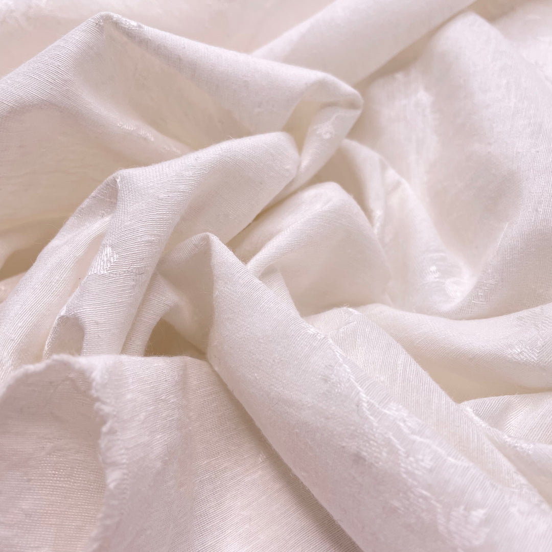 Christmas Lights On Lafarge Lake - Silk/Organic Cotton Woven - White Floral - 1.95M Bundle