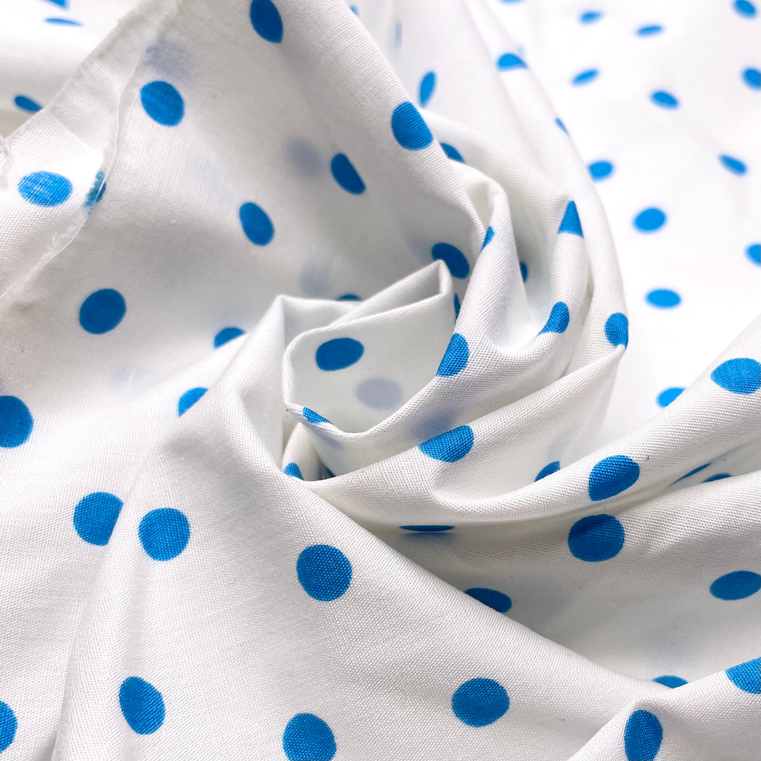 Elegance Outlives Everything - Cotton Woven - White/Blue - 1M Bundle