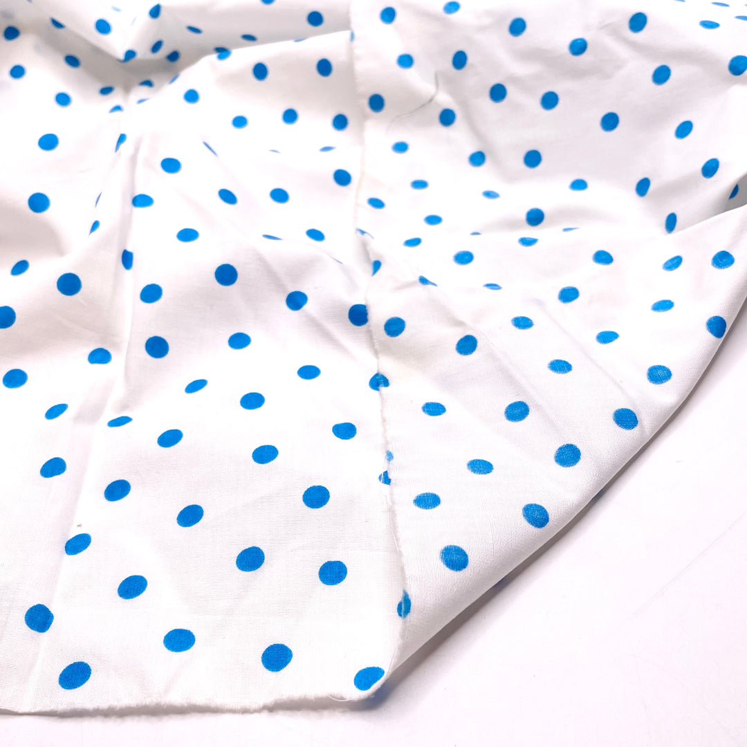 Elegance Outlives Everything - Cotton Woven - White/Blue - 1M Bundle
