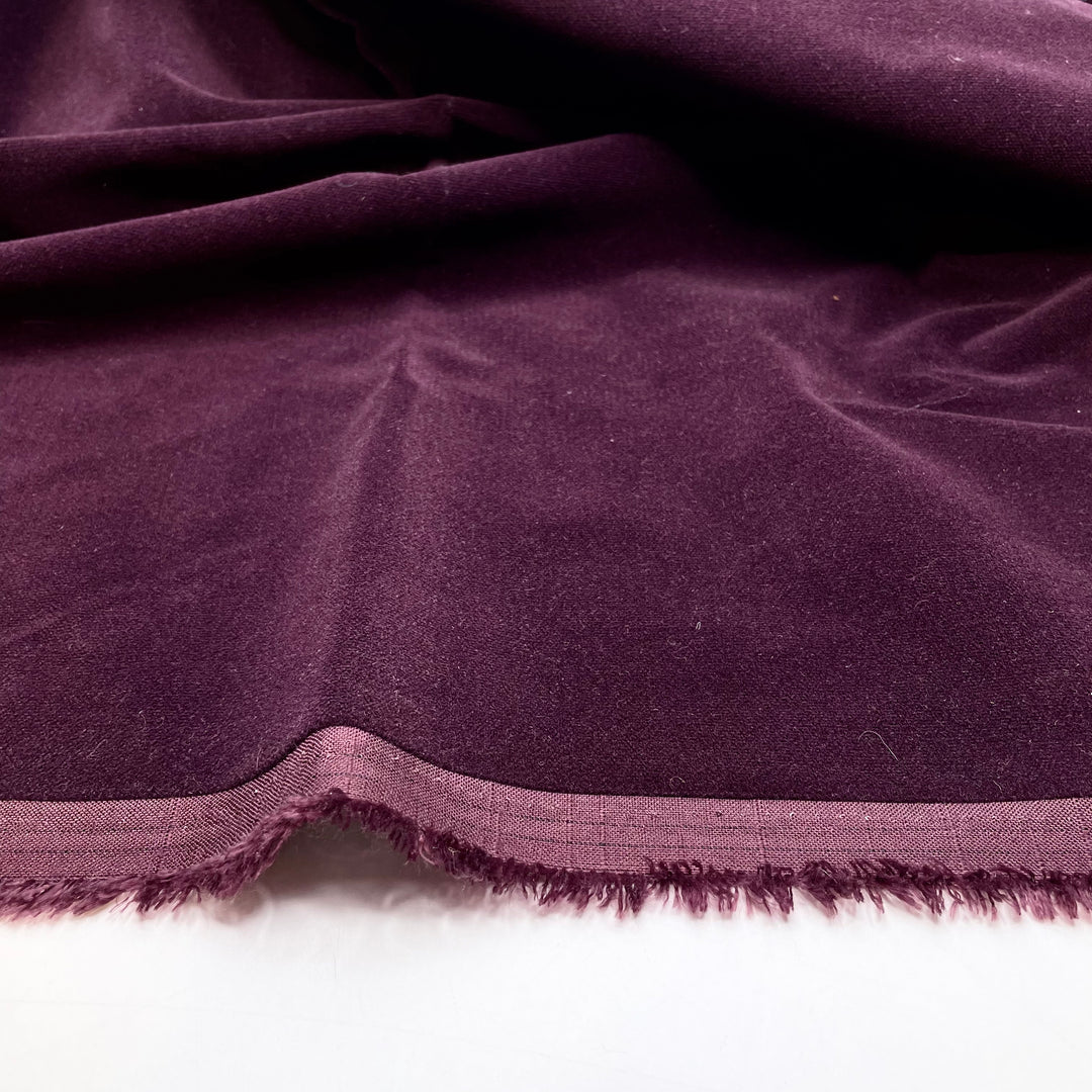 The Purple Of Emperors - Velvet Poly/Cotton Woven - Purple - 1M Bundle