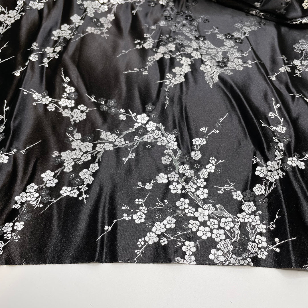 Witchy Woman - Jacquard Poly Woven - Black/Silver Floral - 0.75M Bundle