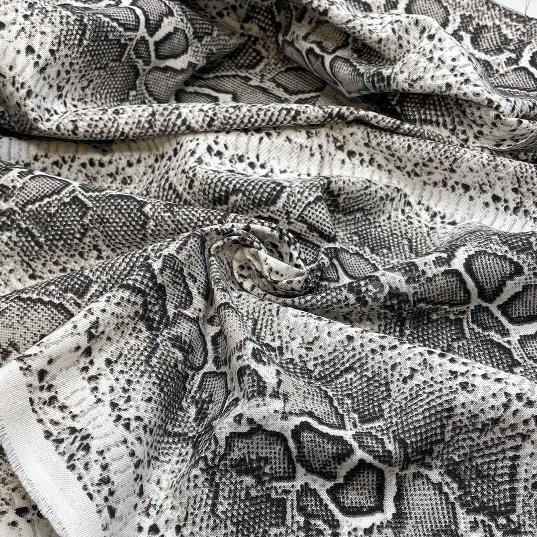 Winter Scales - Cotton Woven - White/Grey Animal Print - 1.65M Bundle