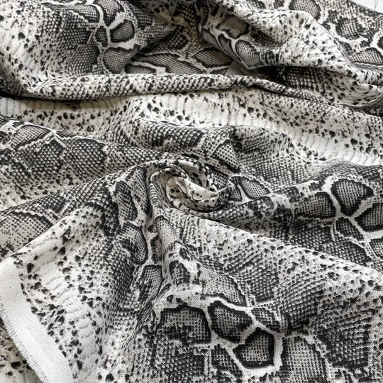 Winter Scales - Cotton Woven - White/Grey Animal Print - 1.65M Bundle