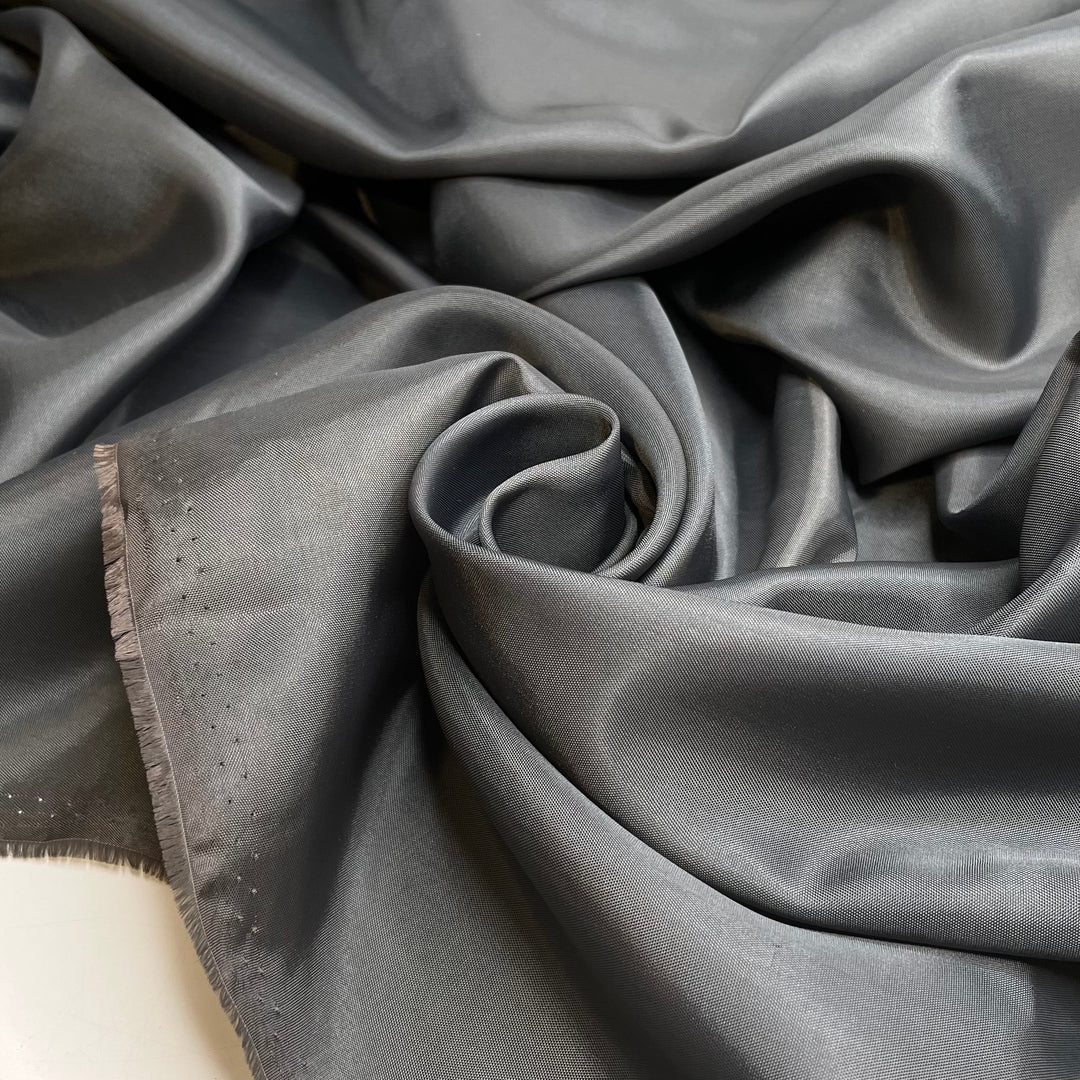 Who Let The  Out - Poly Woven - Dark Grey - 2.6M Bundle