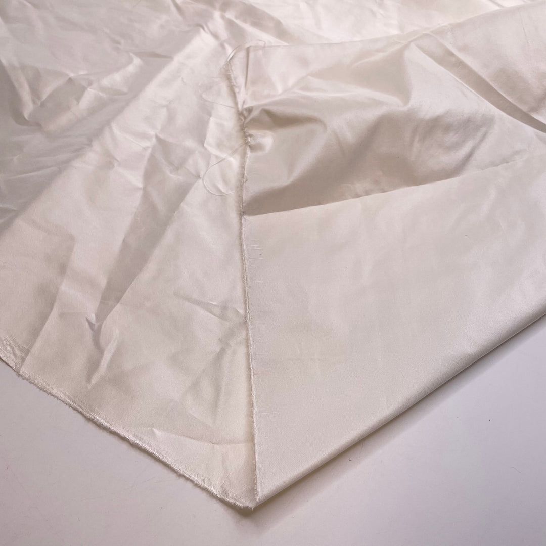 Setting The Table - Silk Woven - White - 1.75M Bundle