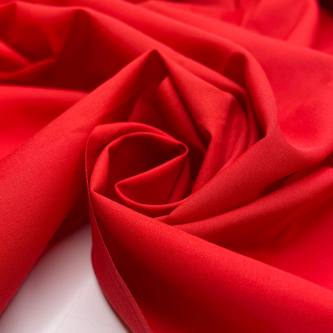 A Tiding Of Magpies - Poly Woven - Red/Orange - 1M Bundle