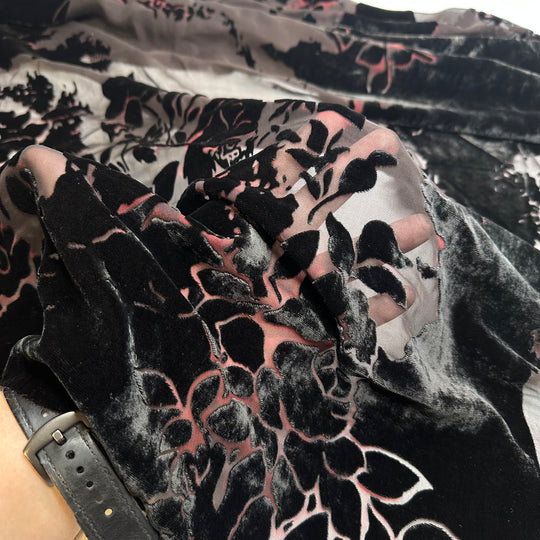 Kiss From A Rose - Burnout Velvet Silk Woven - Black/Red Floral - 1.1M Bundle