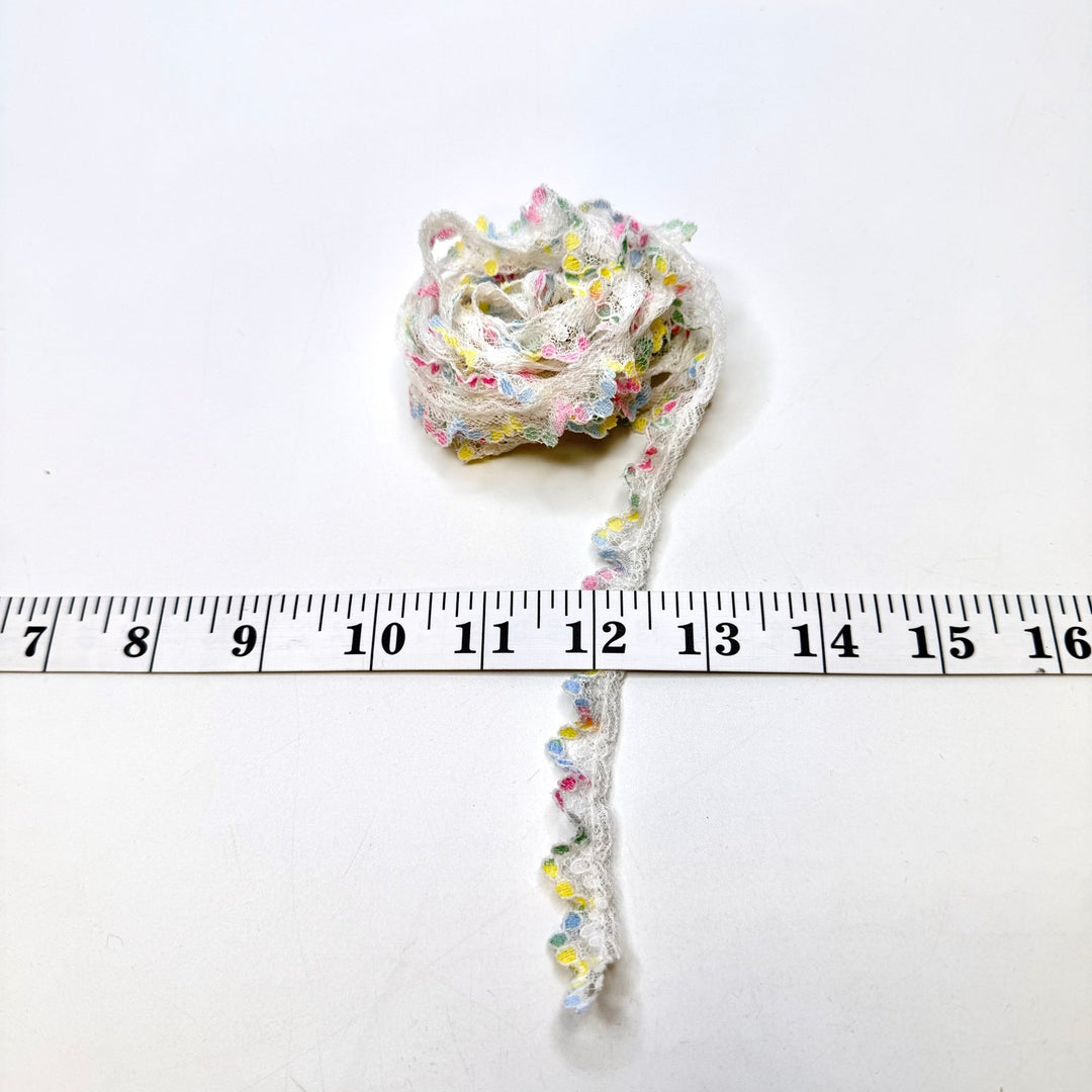 ⅝" (16mm) Ruffled Lace Trim - White Multi - 2.35M Bundle - True Deadstock supplies Fabric by private - Sustainable Textile | FABCYCLE