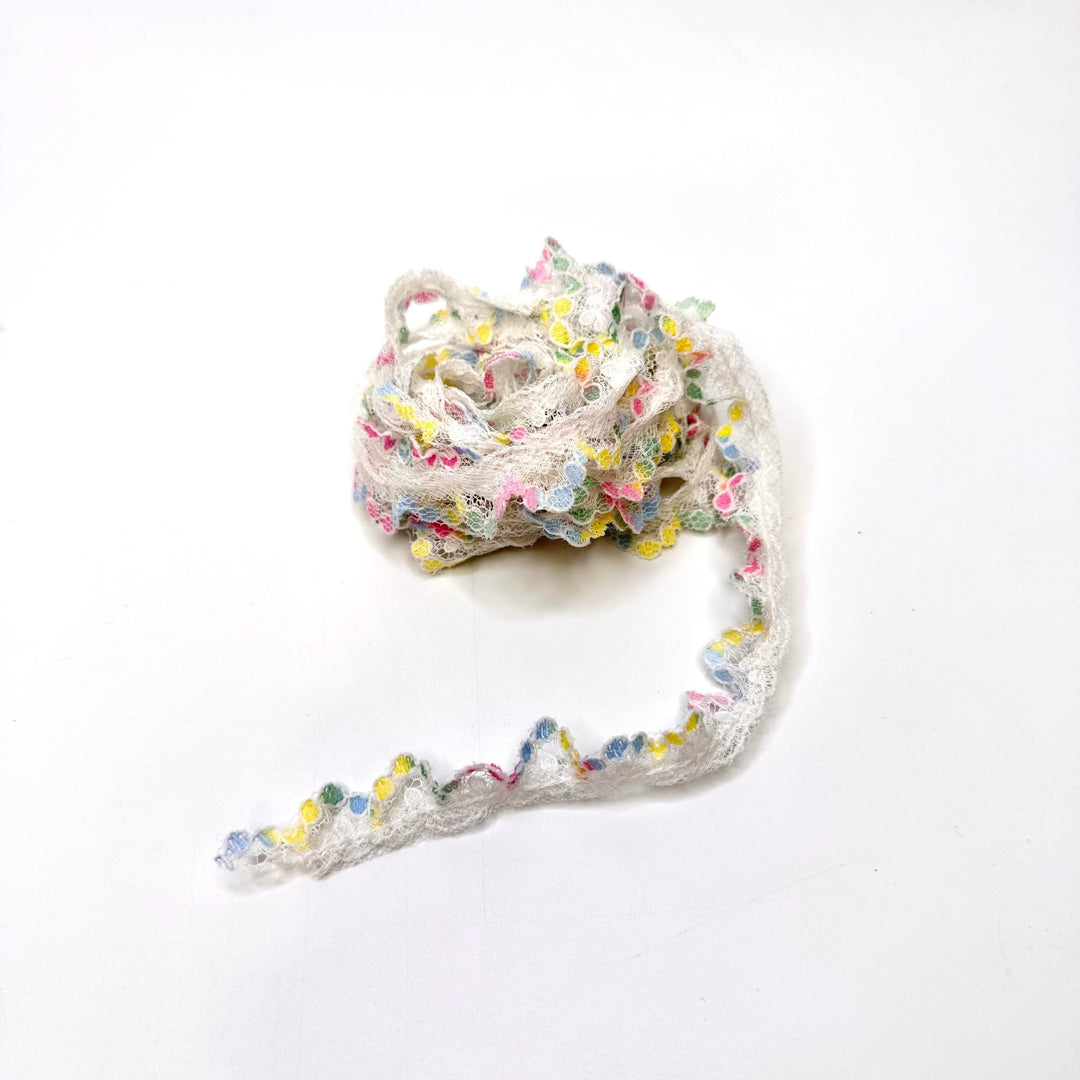 ⅝" (16mm) Ruffled Lace Trim - White Multi - 2.35M Bundle - True Deadstock supplies Fabric by private - Sustainable Textile | FABCYCLE