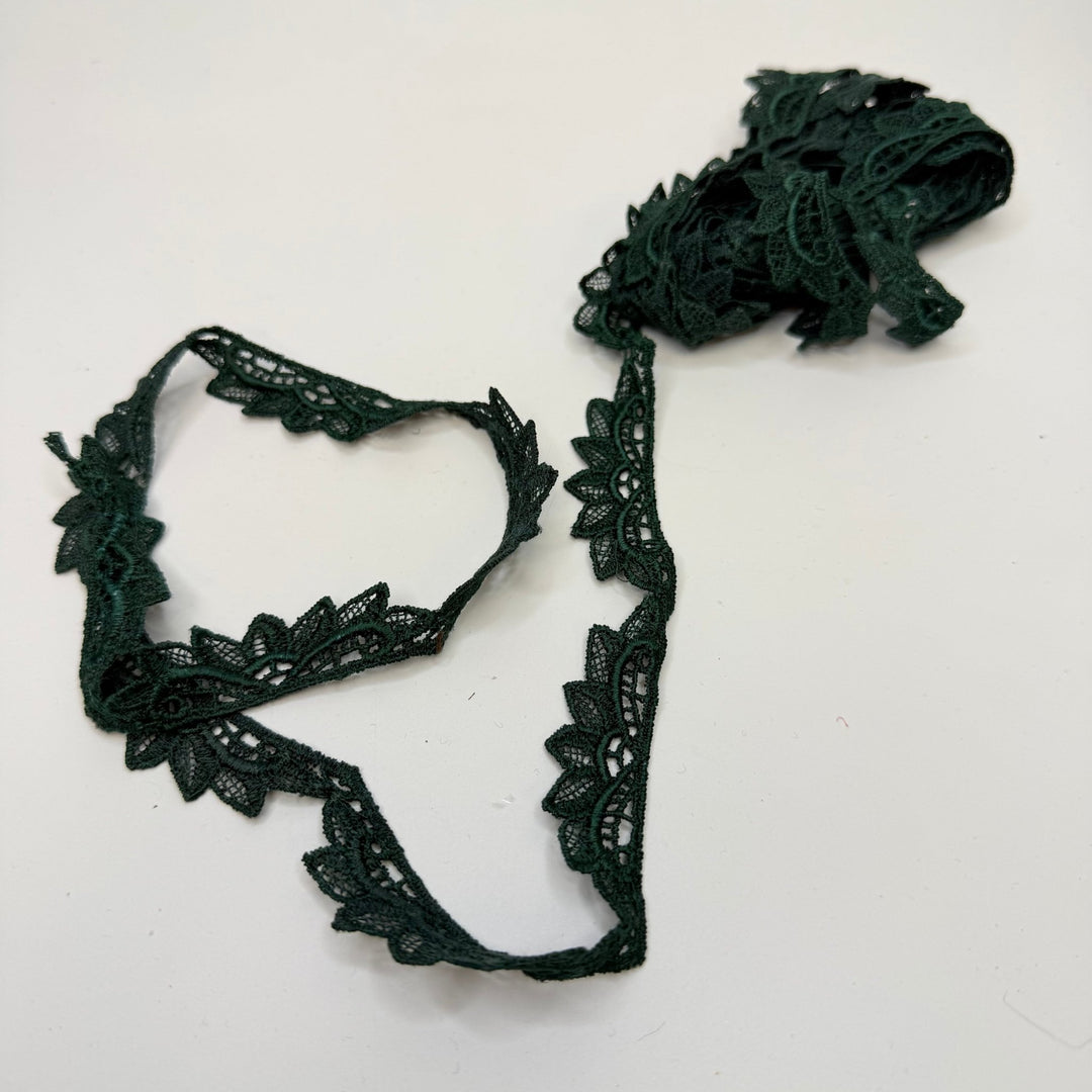 ⅝" (16mm) Vintage Scalloped Lace Trim - Dark Green - 3M Bundle - True Deadstock supplies Fabric by private - Sustainable Textile | FABCYCLE