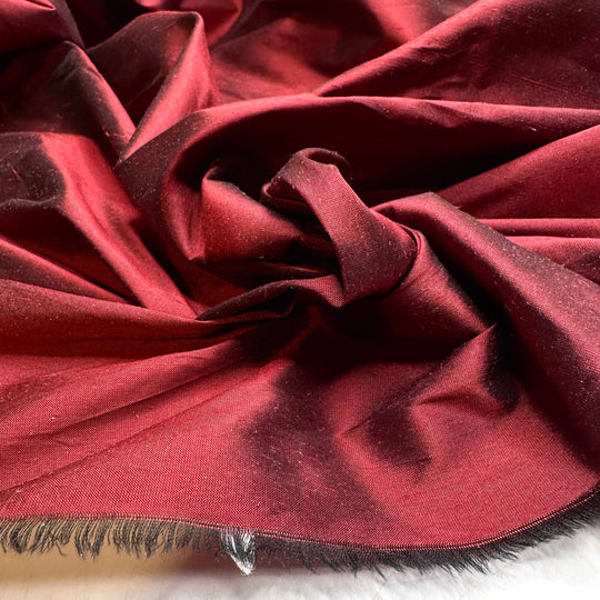 Catching Falling Leaves - 2 Tone Taffeta Silk Woven - Black/Burgundy - 2.1M Bundle