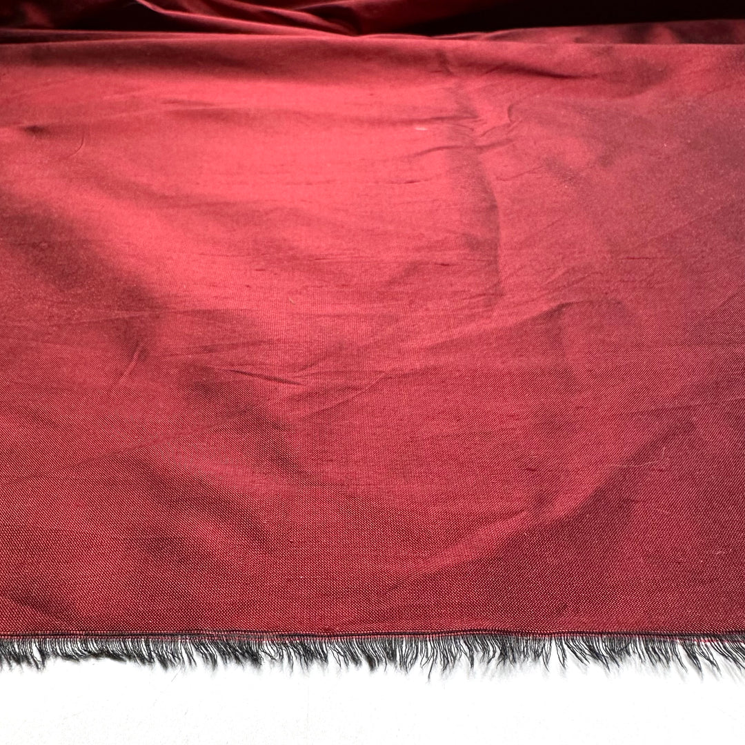 Catching Falling Leaves - 2 Tone Taffeta Silk Woven - Black/Burgundy - 2.1M Bundle