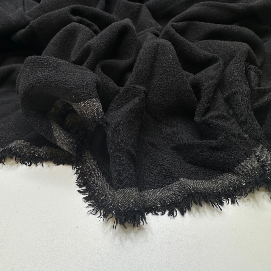 Getting Decorations From The Basement - Natural Blend Woven - Black - 1.4M Bundle