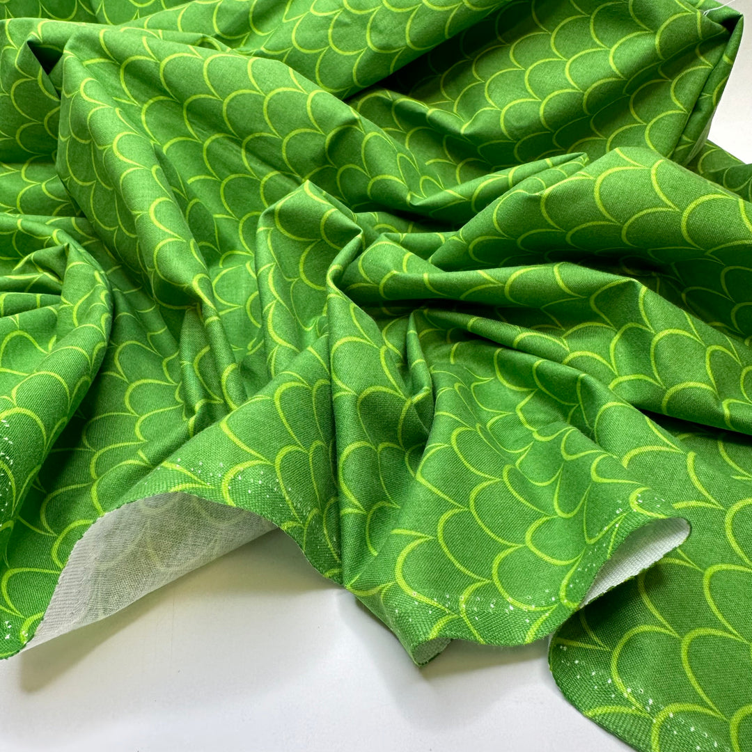 Cartoon Christmas Trees - Cotton Woven - Green Scallops - Bundles