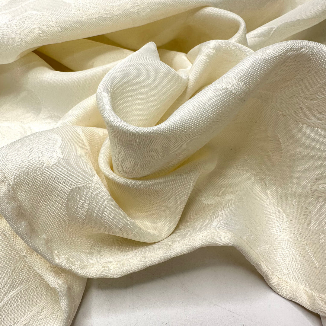 Polar Magic - Jacquard Poly Woven - Cream Paisley - 2.5M Bundle