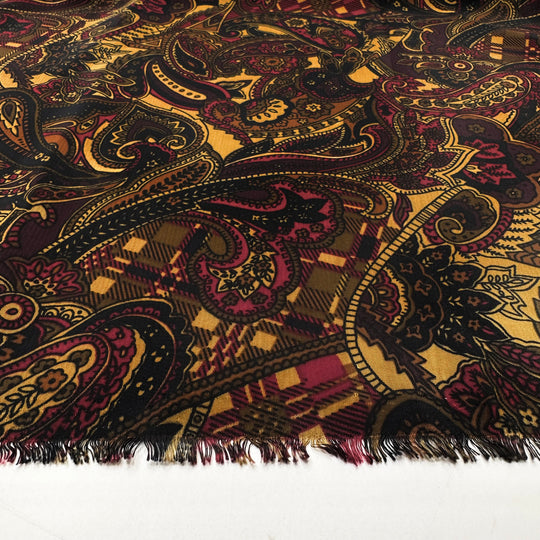 Vintage Vignettes - Sateen Poly Woven - Multi Paisley - 2M Bundle